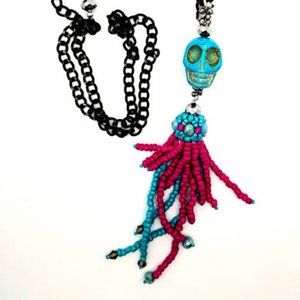 Sautoir necklace Skull with multy-colored brush by Insomnia
